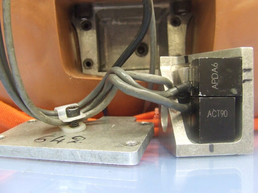Hybrid III, base accelerometers