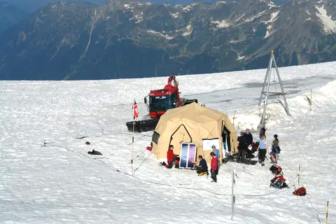 Base Camp, Expedition Support,